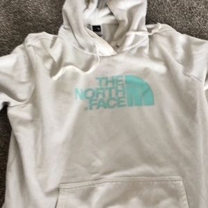 Women’s north face hoodie